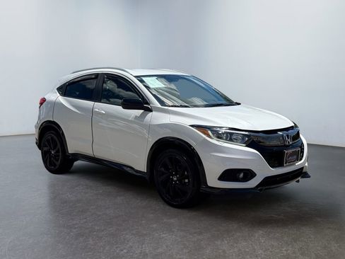 Used 2021 Honda HR-V Sport image 3