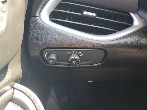 Used 2020 Chevrolet Malibu LS image 22