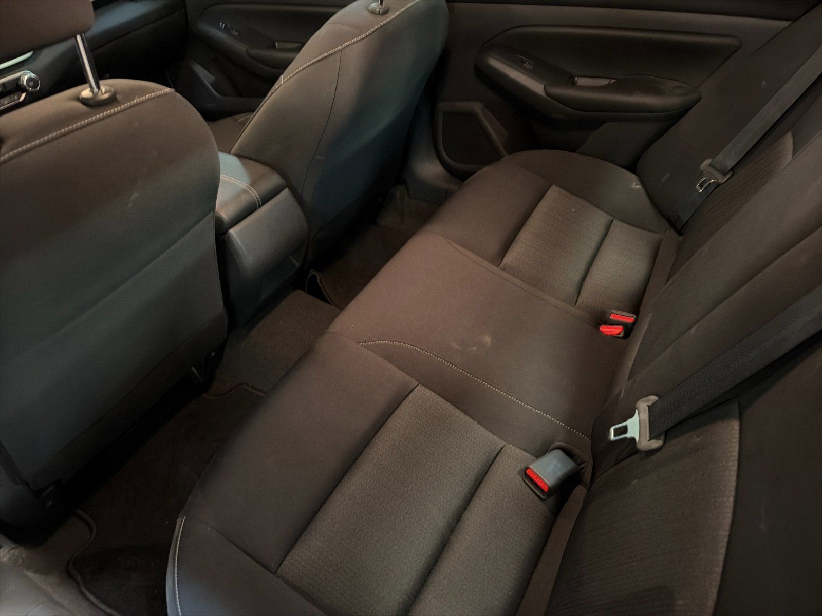 Used 2022 Nissan Altima 2.5 S FWD image 11