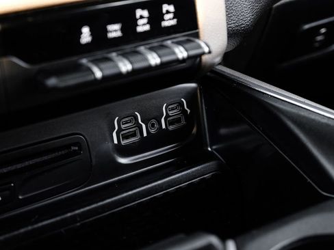 Used 2019 RAM 1500 Laramie image 25