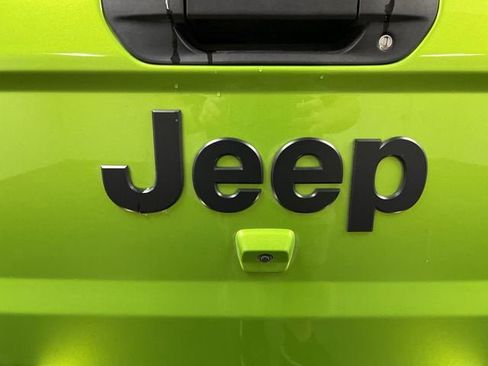 Used 2025 Jeep Gladiator Sport AWD/4WD image 31