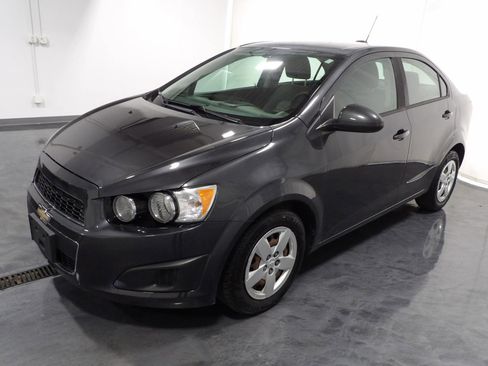 Used 2016 Chevrolet Sonic LS FWD image 3