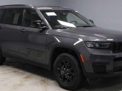 Used 2025 Jeep Grand Cherokee L Altitude
