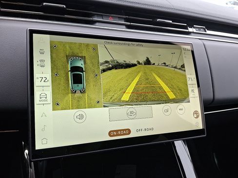 Certified 2025 Land Rover Range Rover Sport Dynamic SE image 9