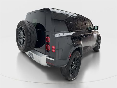 Used 2025 Land Rover Defender 110 S AWD/4WD image 7