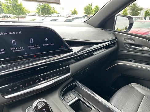 Used 2022 Cadillac Escalade Sport w/ Touring Package AWD/4WD image 27