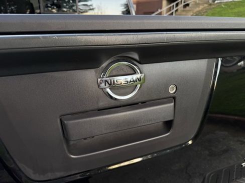 Used 2016 Nissan Frontier SV image 25