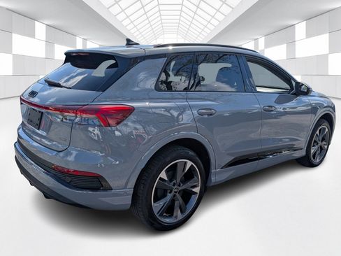 Used 2024 Audi Q4 e-tron Premium Plus w/ Premium Plus image 7