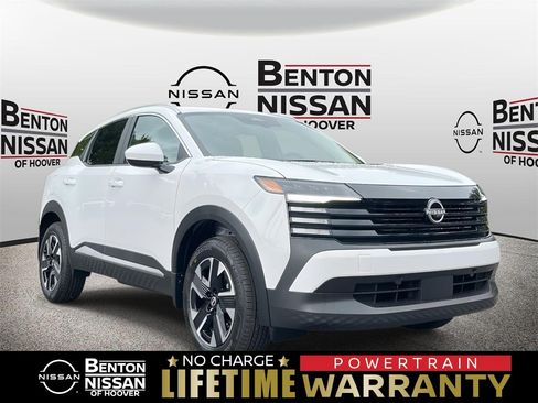 New 2025 Nissan Kicks SV w/ SV Premium Package image 1