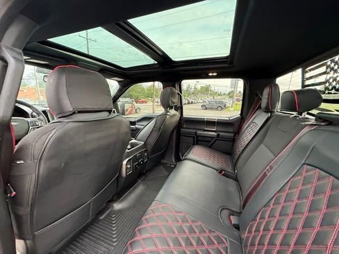 Used 2018 Ford F150 XLT w/ Equipment Group 302A Luxury AWD/4WD image 26