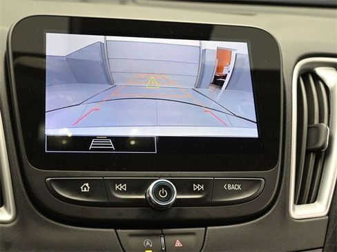 Used 2024 Chevrolet Malibu LT image 23