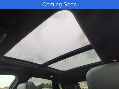 Used 2024 Cadillac XT5 Premium Luxury w/ Technology Package AWD/4WD image 19