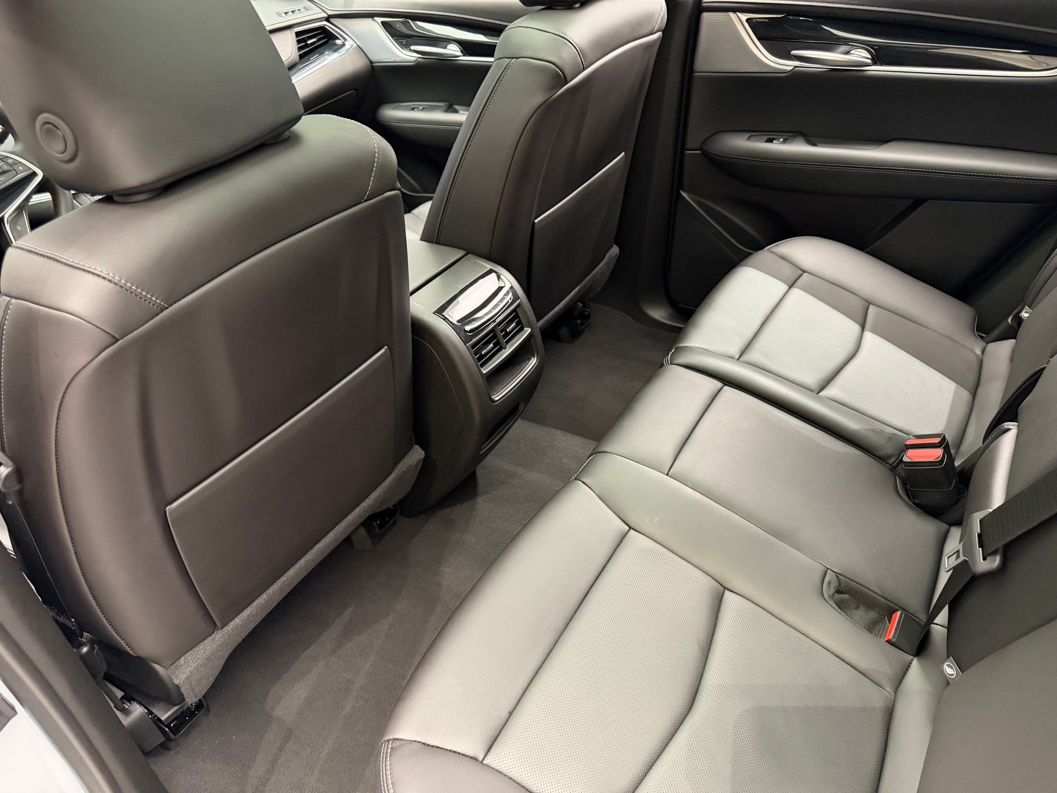 Certified 2026 Cadillac XT5 Premium Luxury w/ Driver Assist Package FWD image 35