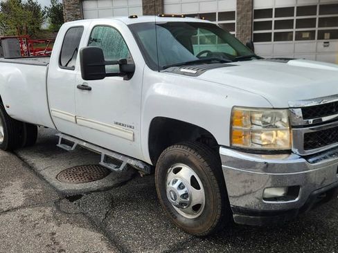 Used 2011 Chevrolet Silverado 3500 LT w/ Interior Plus Package AWD/4WD image 1