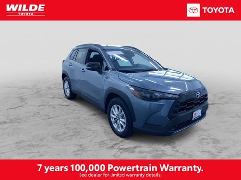 Certified 2026 Toyota Corolla Cross LE FWD image 3