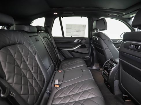 New 2026 BMW X5 xDrive40i w/ Executive Package image 27