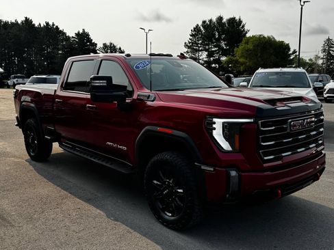 Used 2024 GMC Sierra 2500 AT4 w/ AT4 Premium Plus Package AWD/4WD image 8