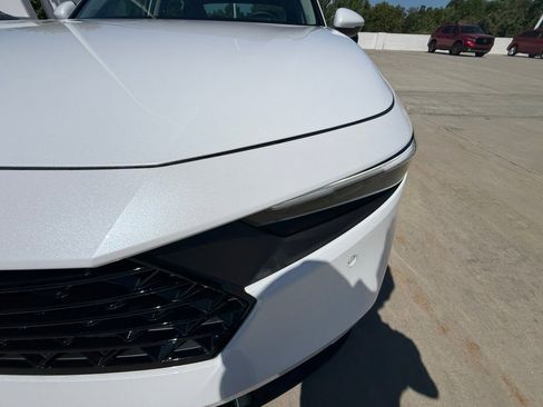 Certified 2025 Honda Accord Touring image 30