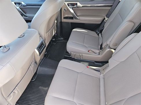 Used 2022 Lexus GX 460 Premium image 29