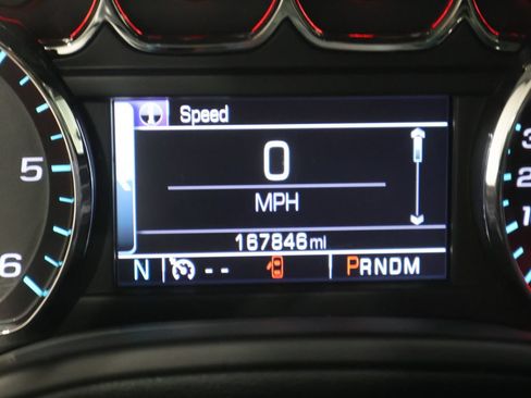 Used 2016 Chevrolet Suburban LT AWD/4WD image 38