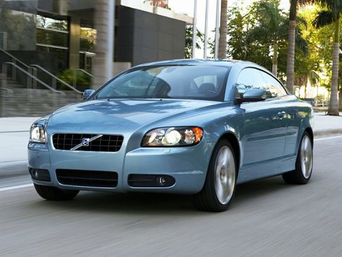 Used 2010 Volvo C70 T5 FWD image 1