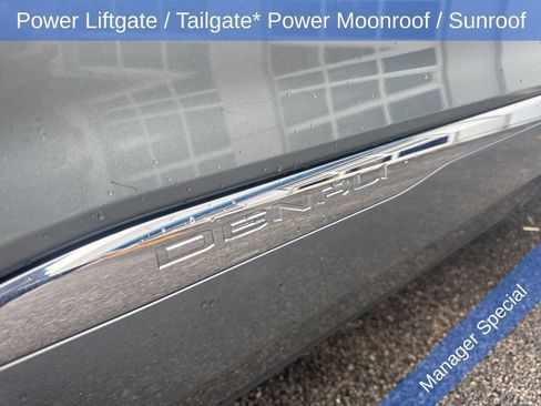 Used 2023 GMC Acadia Denali w/ Denali Ultimate Package image 9