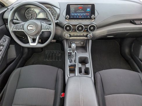Certified 2025 Nissan Sentra SV image 10