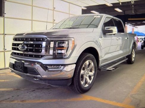Used 2021 Ford F150 Lariat w/ Equipment Group 502A High AWD/4WD image 2