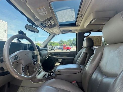 Used 2004 GMC Yukon XL Denali AWD/4WD image 20