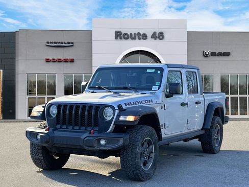 Used 2022 Jeep Gladiator Rubicon w/ Cold Weather Group image 2