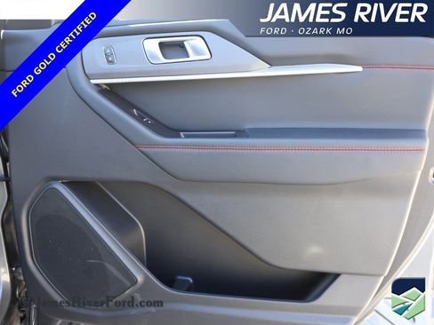 Certified 2025 Ford Explorer ST-Line w/ ST-Line Street Pack image 8