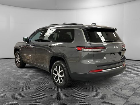 Used 2024 Jeep Grand Cherokee L Limited AWD/4WD image 3