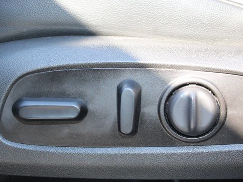 Used 2021 GMC Terrain SLT w/ Infotainment Package II image 13