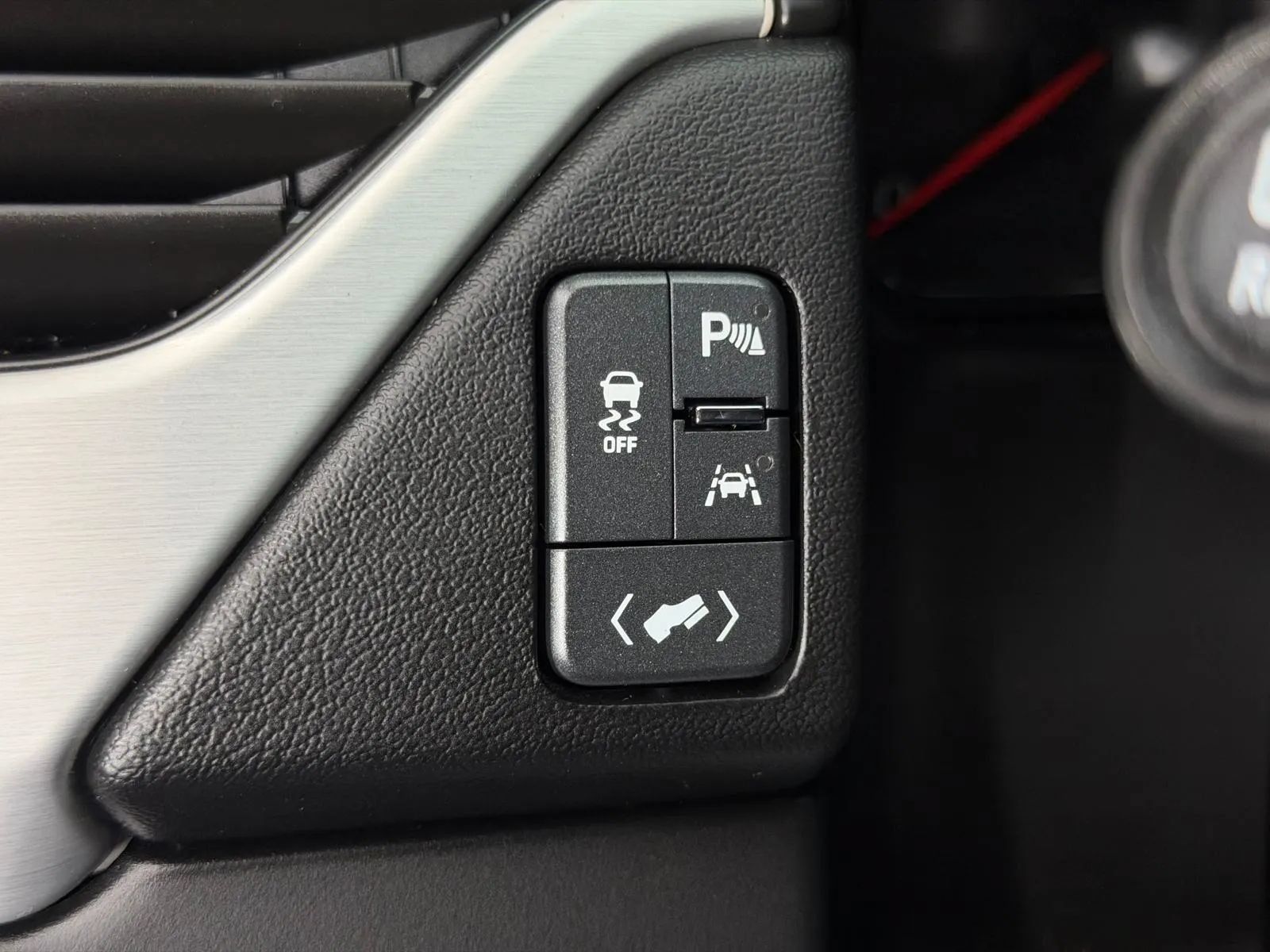 Used 2016 GMC Yukon XL SLT w/ Open Road Package RWD image 38