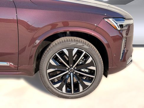 New 2026 Volvo XC90 T8 Plus image 11