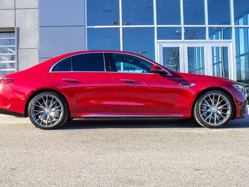Used 2025 Mercedes-Benz E 53 AMG e 4MATIC Sedan w/ Driver Assistance Package image 4
