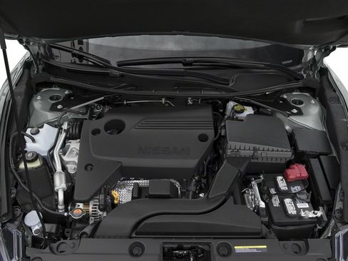 Used 2016 Nissan Altima 2.5 SL w/ 2.5 Technology Package FWD image 12