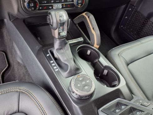 New 2025 Ford Bronco Badlands AWD/4WD image 15