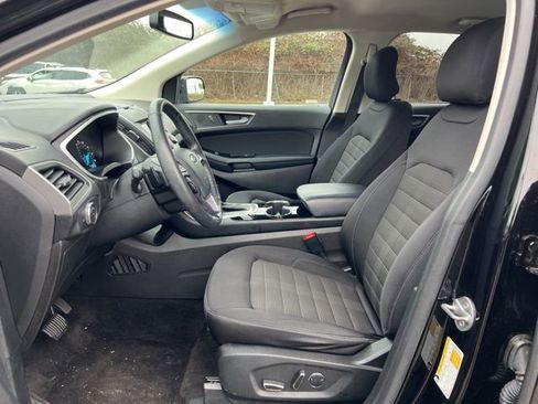 Used 2018 Ford Edge SEL image 12