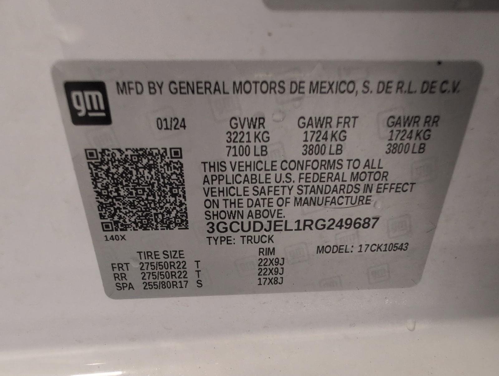 Certified 2024 Chevrolet Silverado 1500 High Country w/ High Country Premium Package AWD/4WD image 28