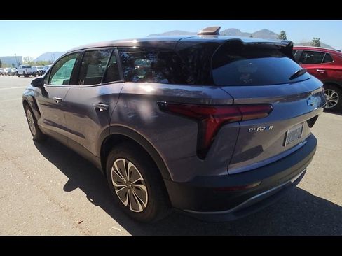Used 2026 Chevrolet Blazer EV LT FWD image 5