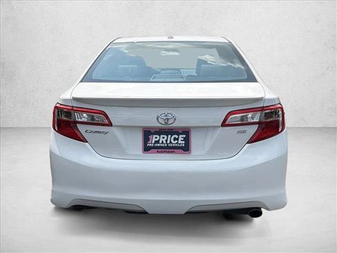 Used 2013 Toyota Camry SE FWD image 6