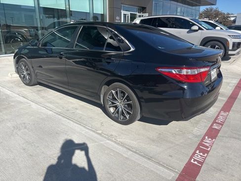 Used 2017 Toyota Camry XSE image 5
