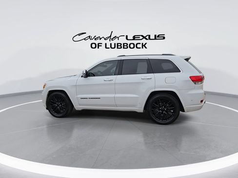 Used 2019 Jeep Grand Cherokee Overland AWD/4WD image 6