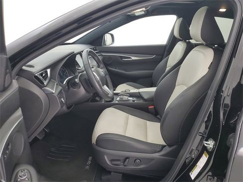 Used 2024 INFINITI QX55 Luxe image 19
