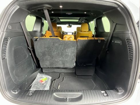 Used 2022 Chrysler Pacifica Pinnacle image 28