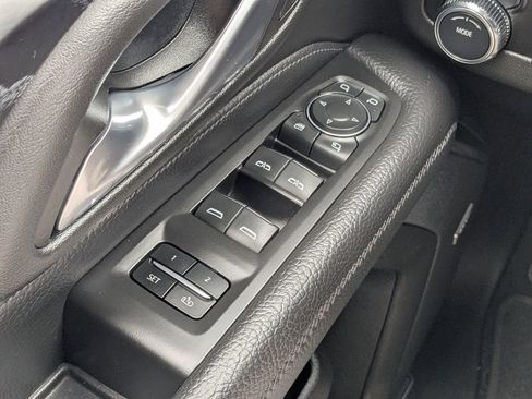 Used 2023 GMC Yukon Denali image 21