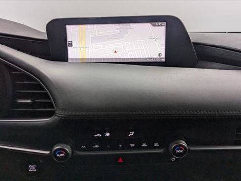 Used 2024 MAZDA MAZDA3 s image 29