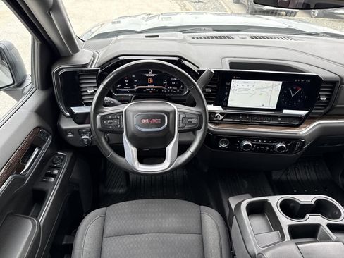 Used 2024 GMC Sierra 1500 Elevation AWD/4WD image 14