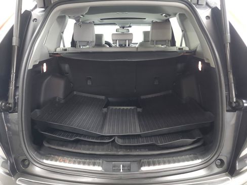 Used 2017 Honda CR-V Touring image 11